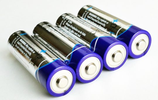 Jak przechowywać baterie i akumulatorki?
